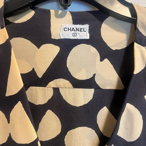 2PC Set CHANEL blouse & skirt set! Gorgeous - Picture 16 of 16